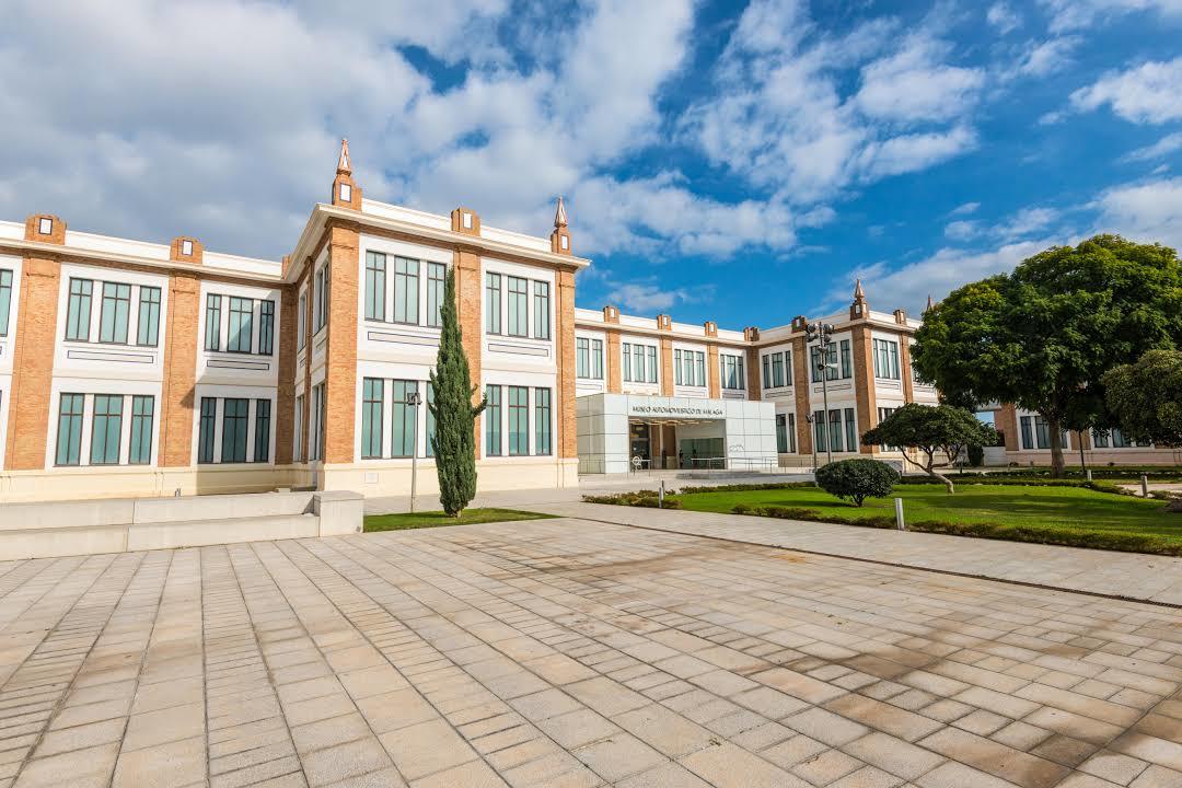 Automobile and Fashion Museum